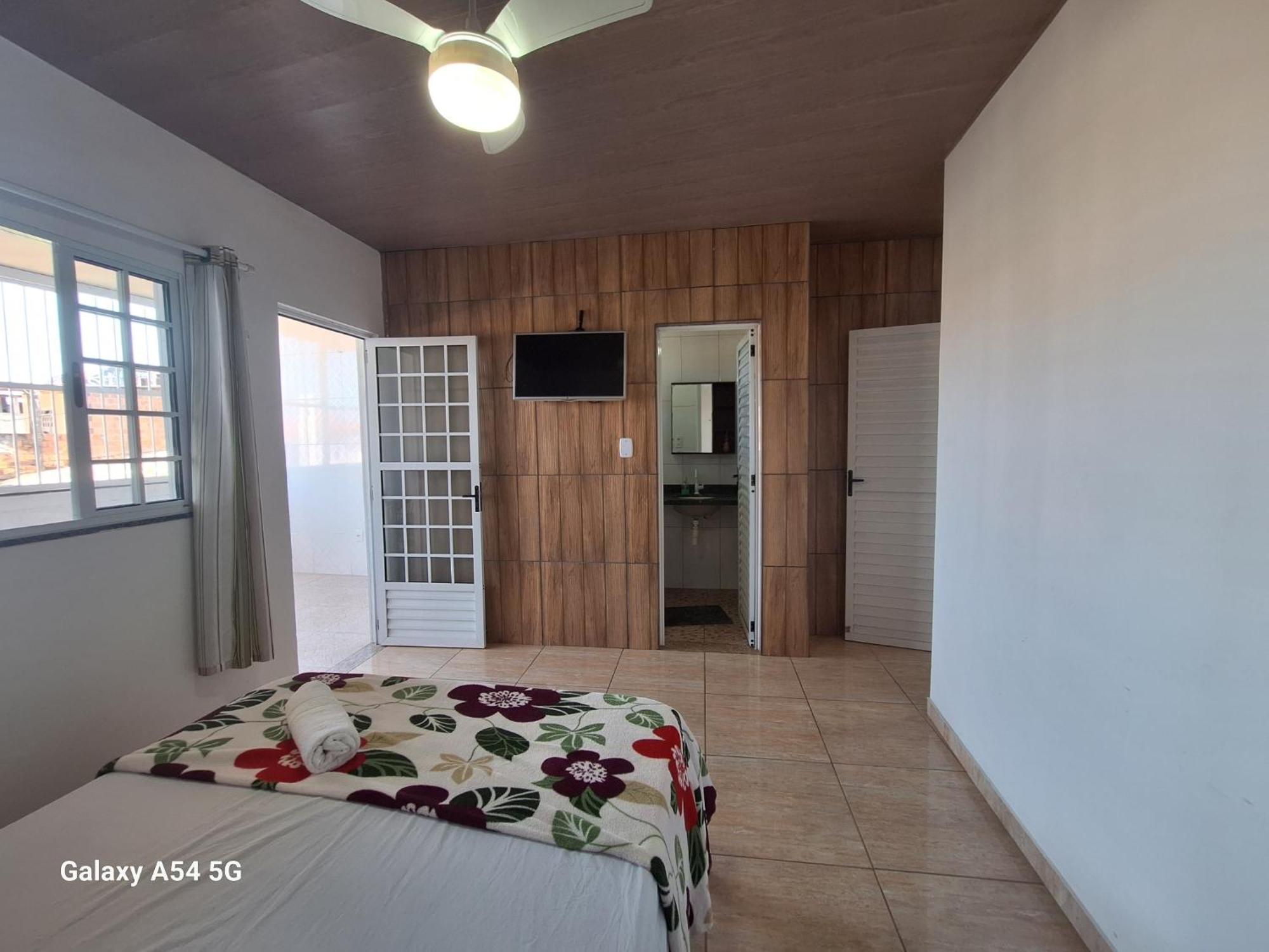 Abaete, harmonia entre a Lagoa e o mar de Itapuã Salvador Exterior foto