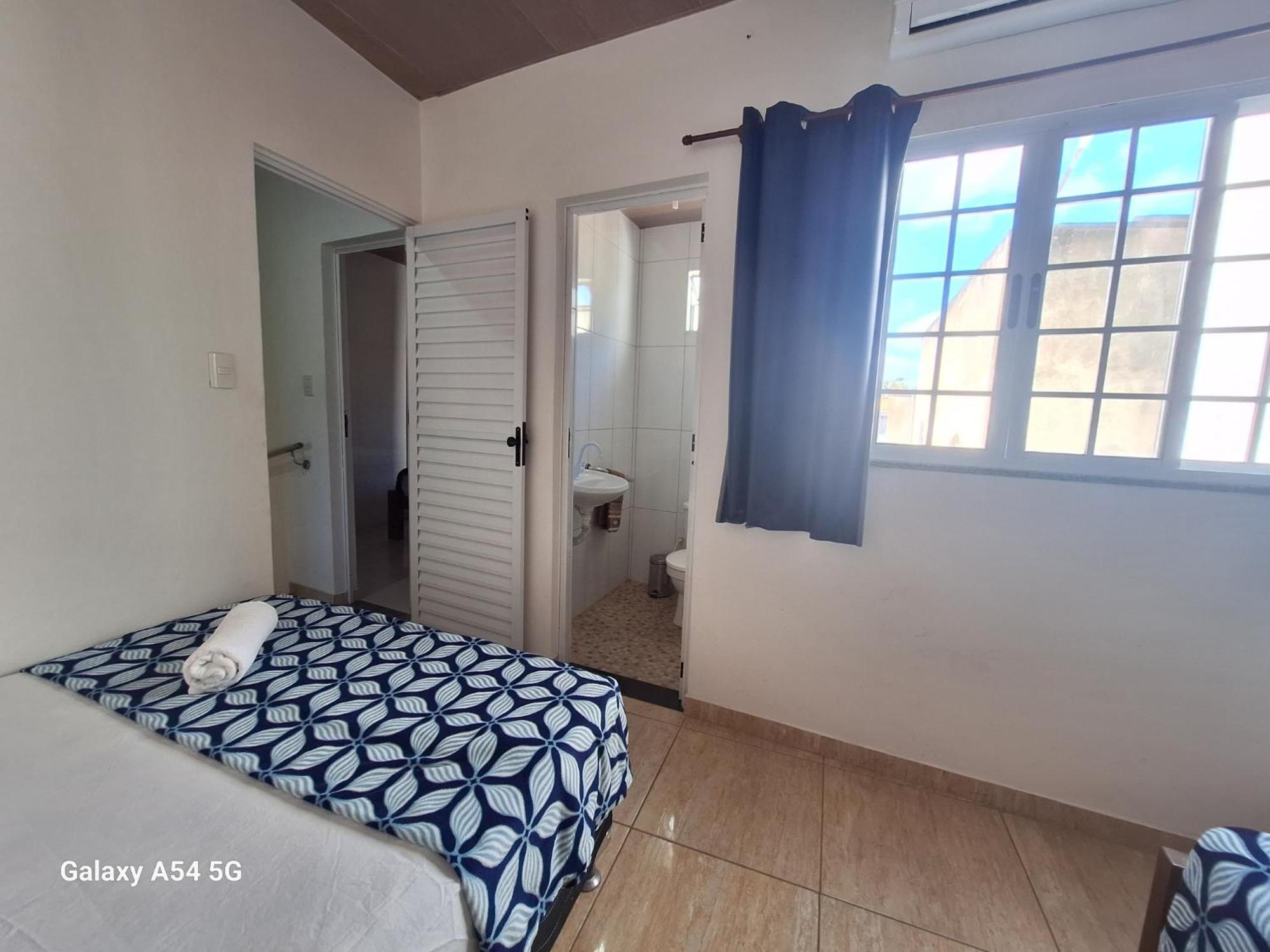 Abaete, harmonia entre a Lagoa e o mar de Itapuã Salvador Exterior foto